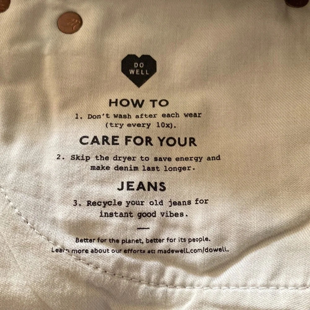Madewell Relaxed Denim Shorts in Homecrest Wash: Ripped Edition Size 30